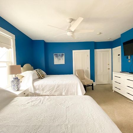 By The Sea Guests Bed & Breakfast And Suites Dennisport Room photo