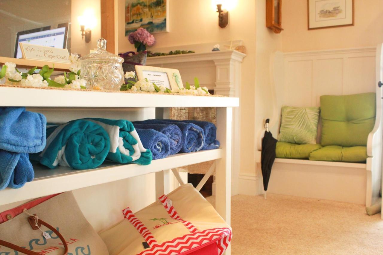 By The Sea Guests Bed & Breakfast And Suites Dennisport Exterior photo