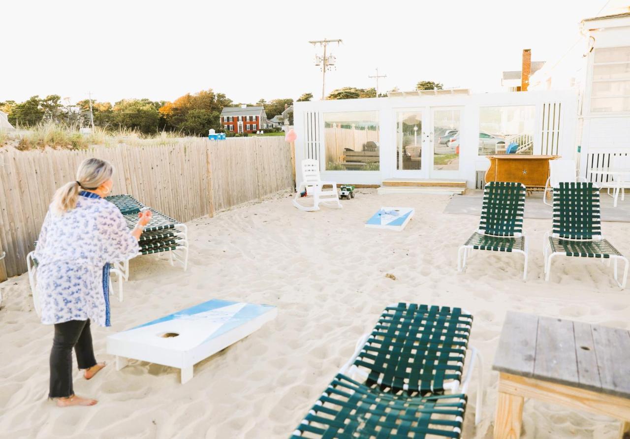 By The Sea Guests Bed & Breakfast And Suites Dennisport Exterior photo