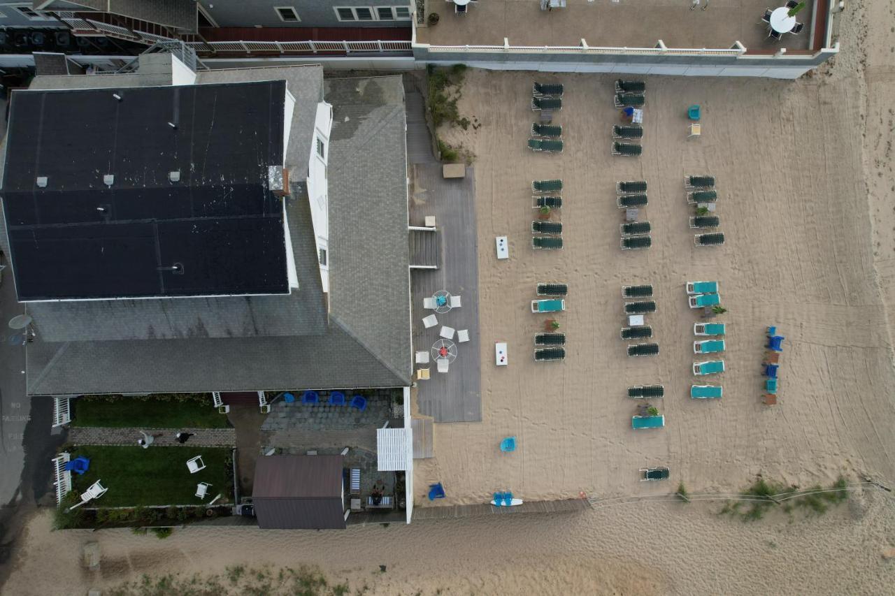 By The Sea Guests Bed & Breakfast And Suites Dennisport Exterior photo