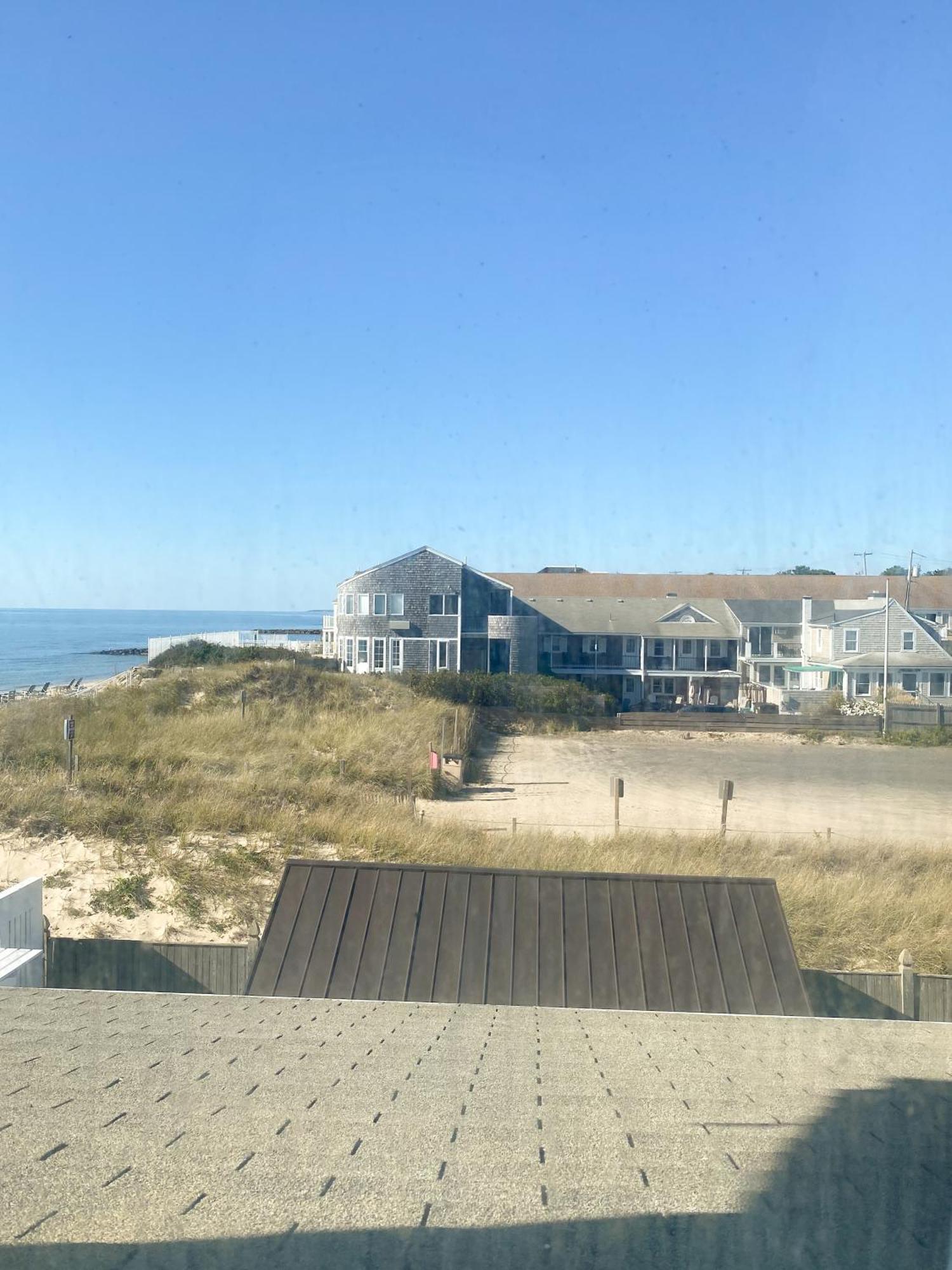 By The Sea Guests Bed & Breakfast And Suites Dennisport Room photo